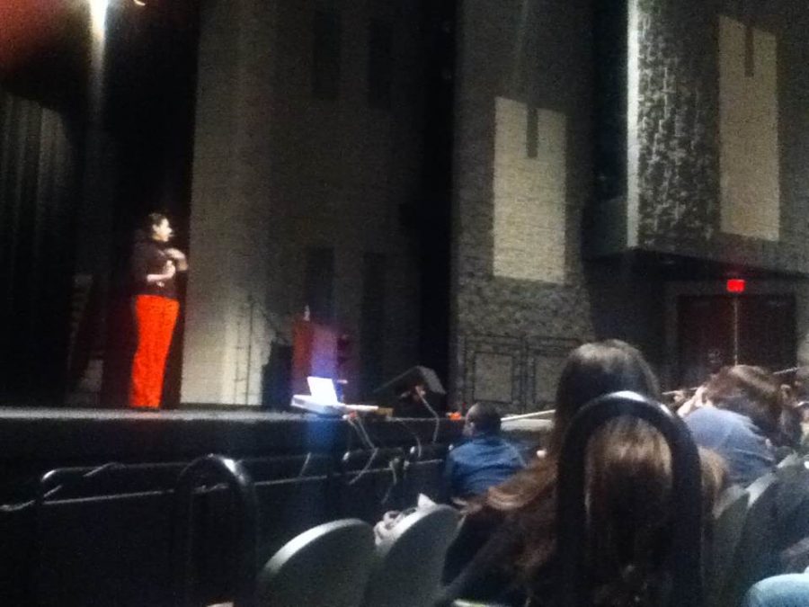 photo by Irving Quintero
 Lina Traslavina Stoner gives a speech to students.