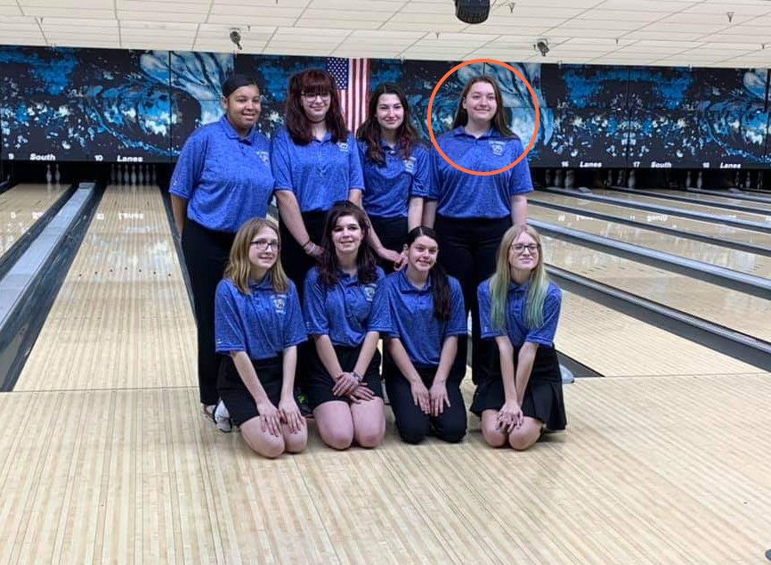 Alexandria Stone and the LN bowling teammates pictured above.