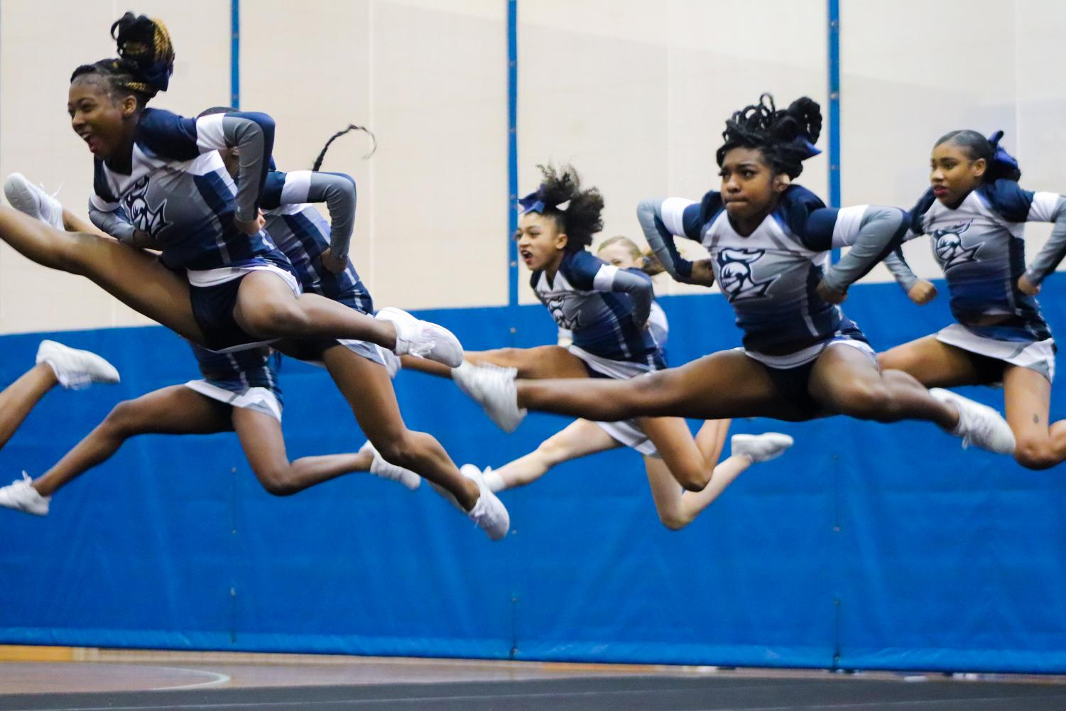 competitive cheerleading jumps