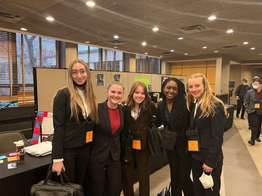 Juniors Nina Molitor, Hannah Locke, Clara Moss, Yacine Lo, and Ana Dunfee (left to right) participated in the Model Judiciary Program section of the Youth in Government Conference. They made it to the semi-finals of the mock trial competition. 