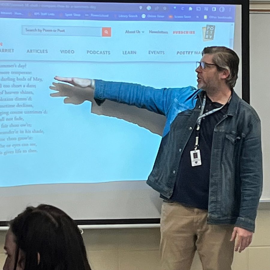Colby Cuppernull discusses Shakespeare’s “Sonnet 18” with his honors English 11 class. The students have been studying Shakespeare and his works for about two weeks.