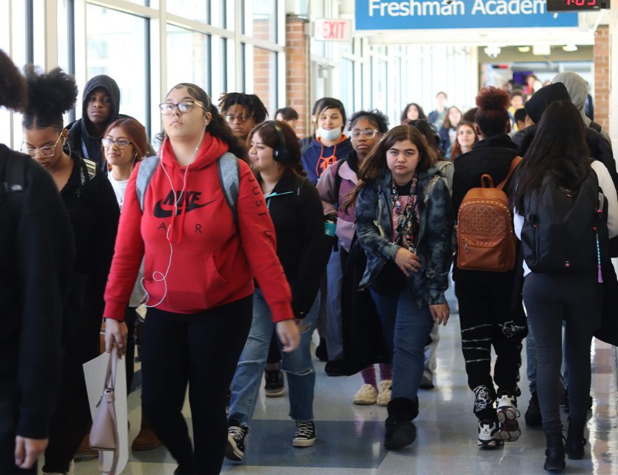 Students cram and hussle as they hurry through the hallway between the A and B wing. The hallways fill up with students incredibly fast for all of the students are ready to go to their next class and finish the school day. 
